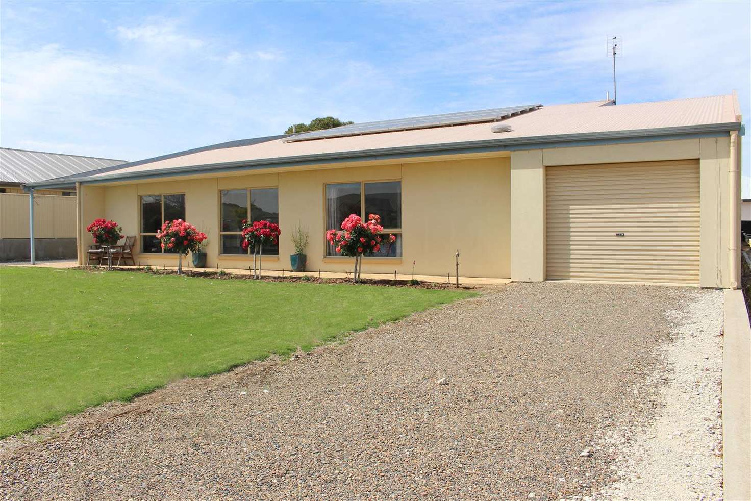 Main view of Homely house listing, 100 South Avenue, Bordertown SA 5268