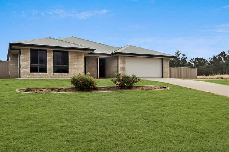 39 Cypress Pines Drive, Miles QLD 4415