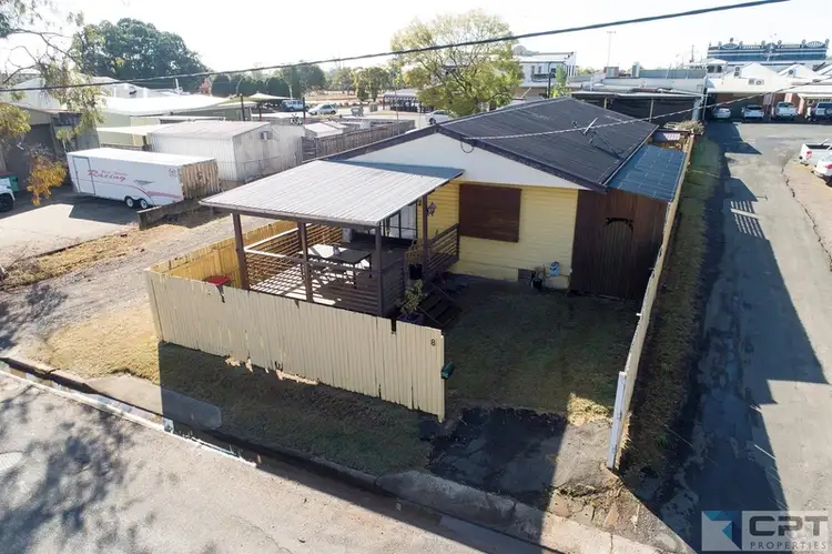 8 Wiggins Street