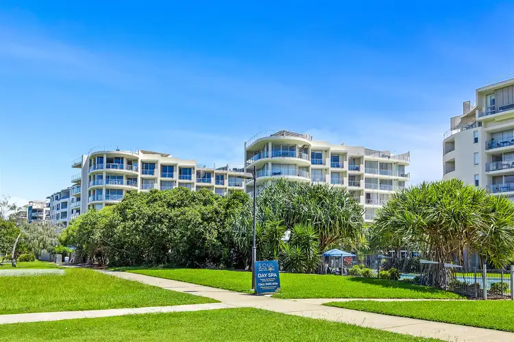 2109/923 David Low Way