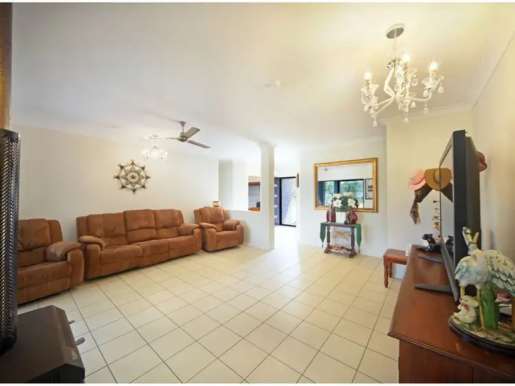 Sold House 5 Elwyn Phillips Memorial Drive, Herberton QLD 4887 Homely