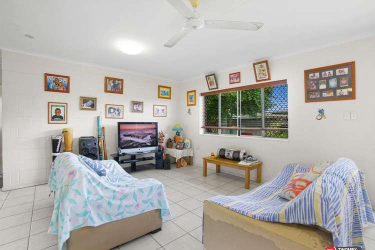 Sixth view of Homely semiDetached listing, 31 Dalton St, Bungalow QLD 4870