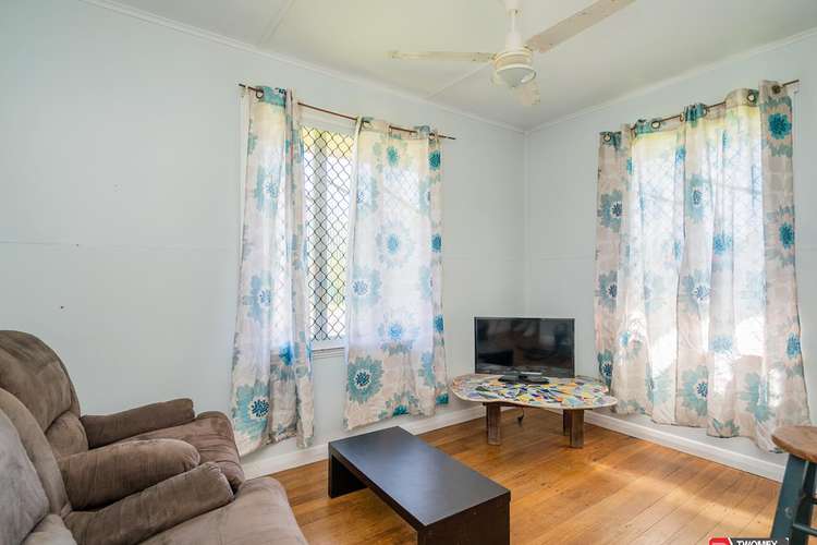 Second view of Homely semiDetached listing, 1/14 Egan Street, Manunda QLD 4870