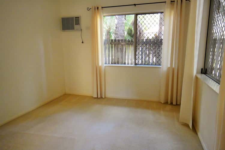 Fourth view of Homely unit listing, 2/9-11 Oyster Court, Trinity Beach QLD 4879