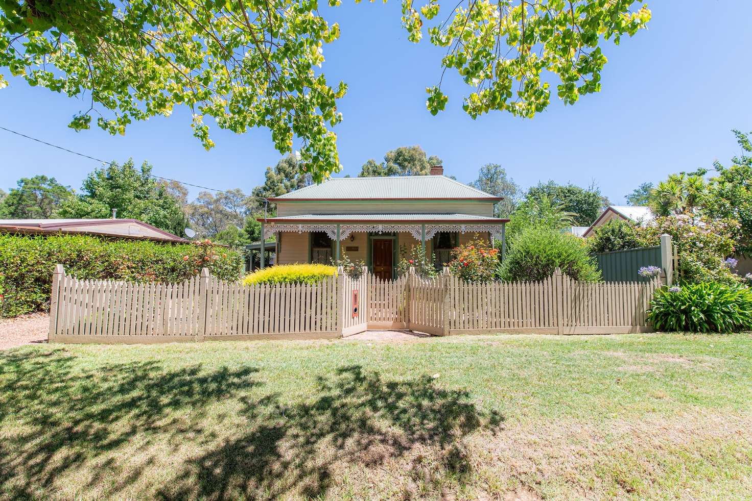 Main view of Homely house listing, 142 Johnstone St, Castlemaine VIC 3450