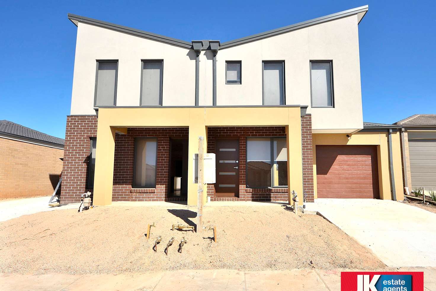 Main view of Homely townhouse listing, 2/7 Dundas Road, Wyndham Vale VIC 3024