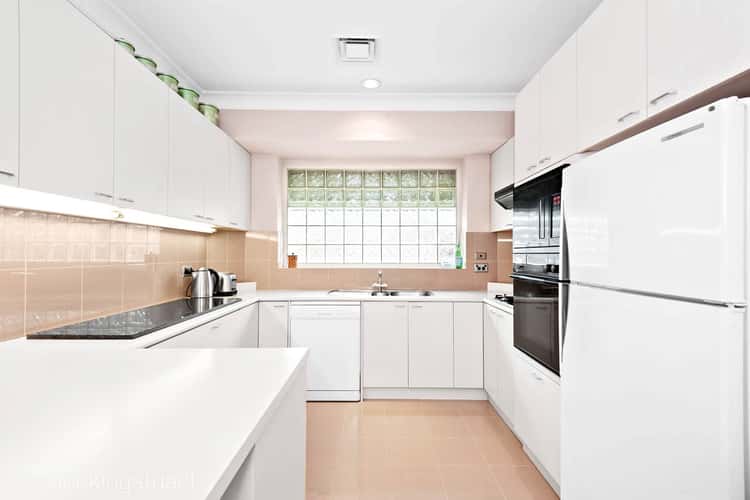 Sixth view of Homely apartment listing, 2/6 Lalbert Crescent, Prahran VIC 3181