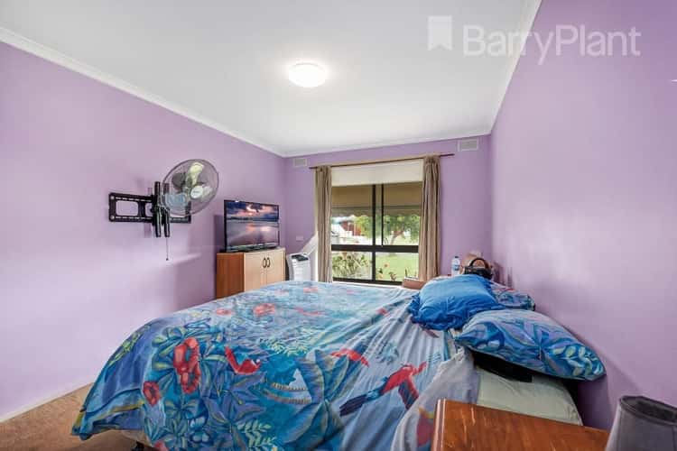 Sixth view of Homely house listing, 5 Poinciana Court, Werribee VIC 3030