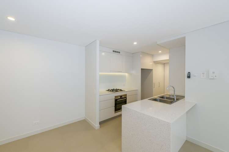 Second view of Homely apartment listing, 2201/25 Anderson Street, Kangaroo Point QLD 4169