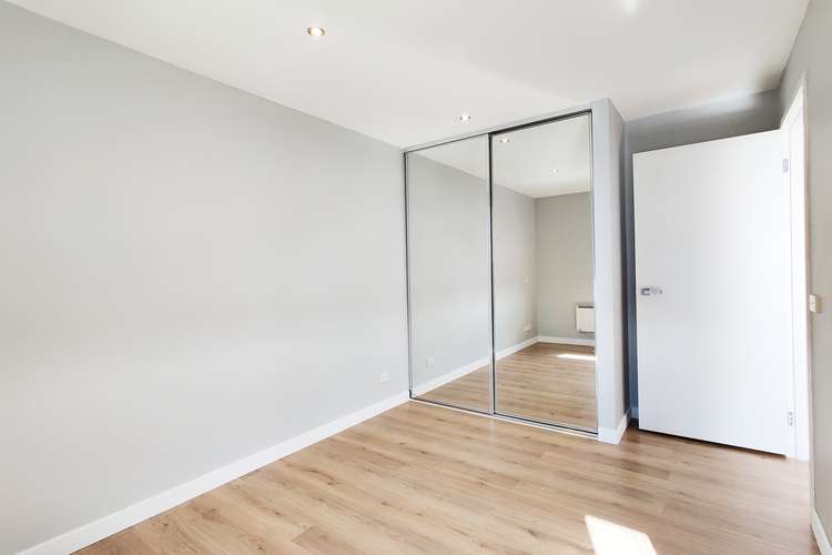 Fifth view of Homely apartment listing, 1408D/604 Swanston Street, Carlton VIC 3053