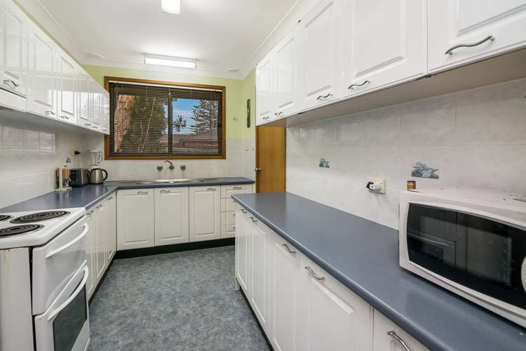 Third view of Homely villa listing, 11/3-5 Oaks Ave, Long Jetty NSW 2261