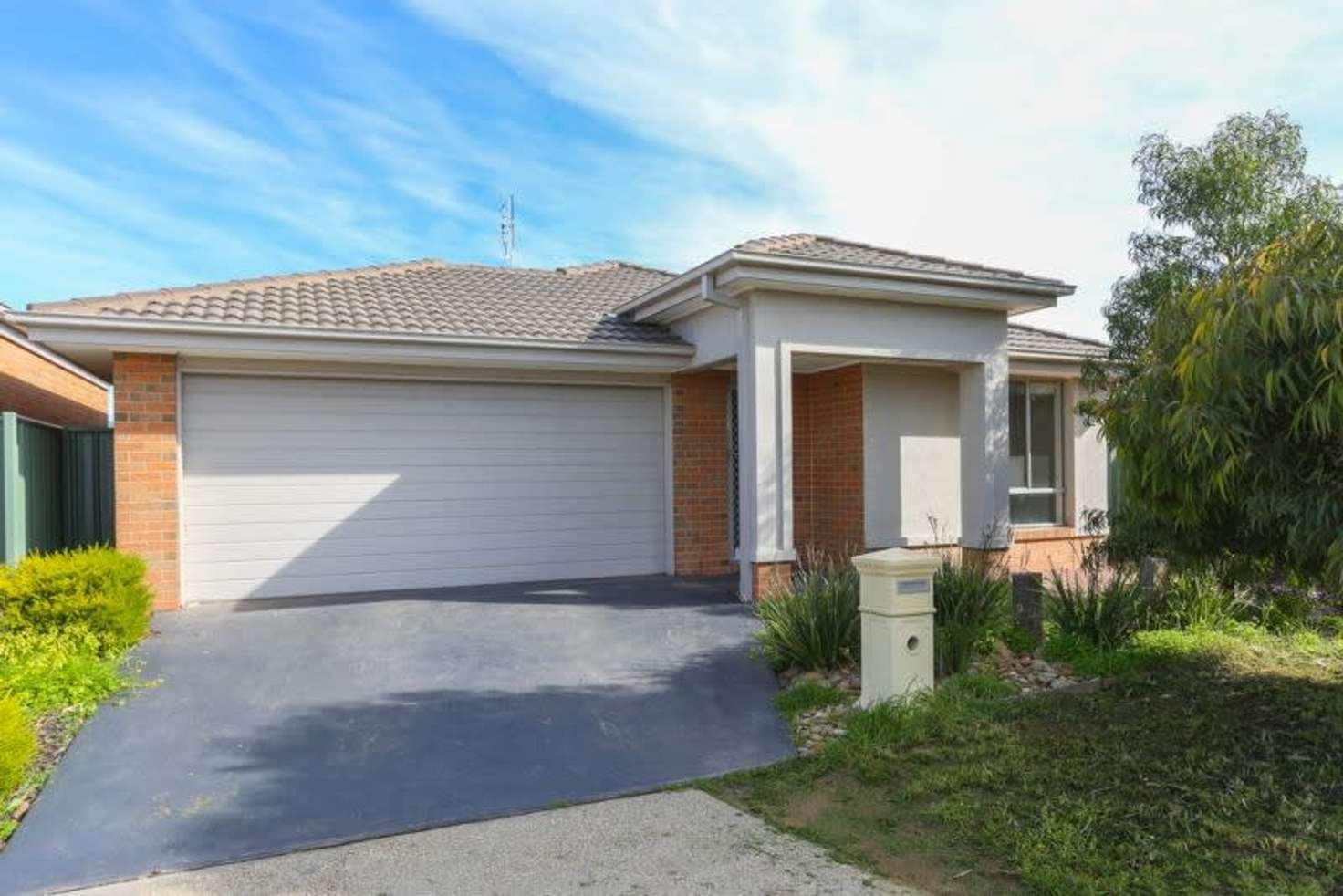 Main view of Homely house listing, 4 Flemington Place, Ascot VIC 3551