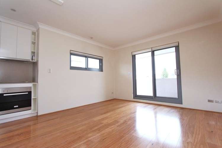 Third view of Homely apartment listing, 9/134 Curlewis Street, Bondi Beach NSW 2026