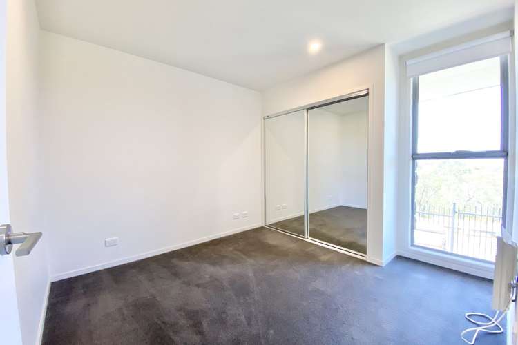 Second view of Homely townhouse listing, 27/14 Horizon Drive, Maribyrnong VIC 3032