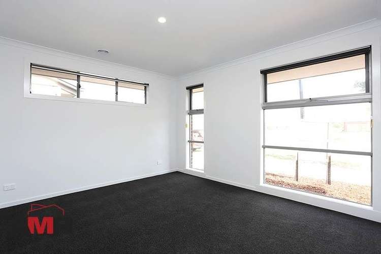 Fifth view of Homely house listing, 137 Park Orchard Drive, Pakenham VIC 3810