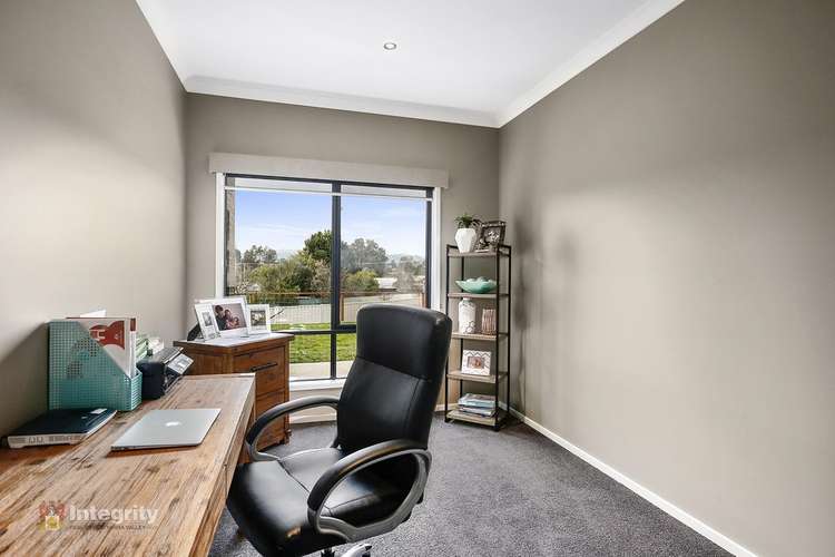 Fifth view of Homely house listing, 1 Dunn Court, Alexandra VIC 3714