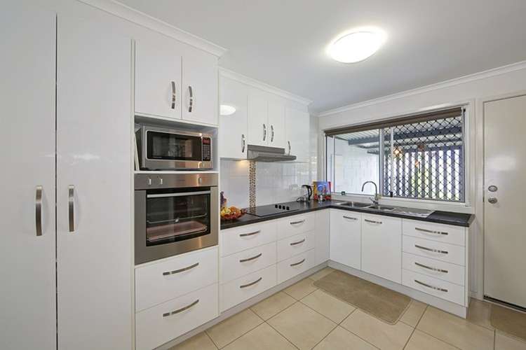 Fourth view of Homely semiDetached listing, 2/9 Thornhill Lane, Bundaberg North QLD 4670