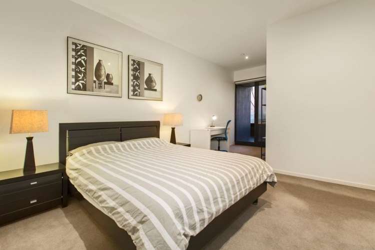 Fourth view of Homely apartment listing, 5211/7 Riverside Quay, Southbank VIC 3006