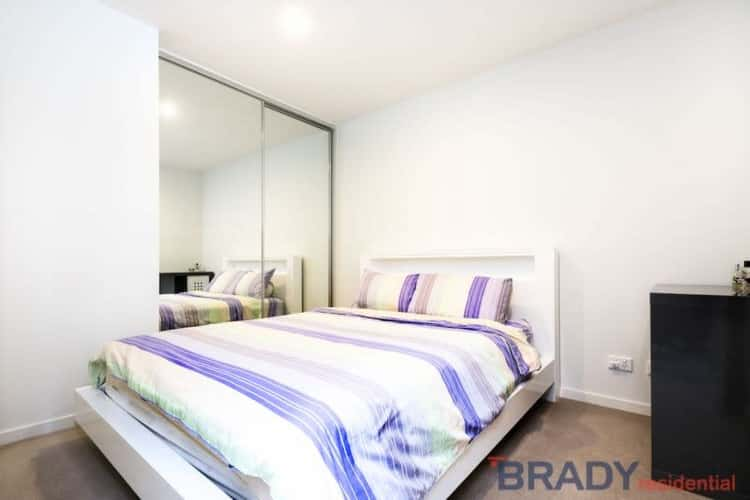 Third view of Homely apartment listing, 2807/5 Sutherland Street, Melbourne VIC 3000