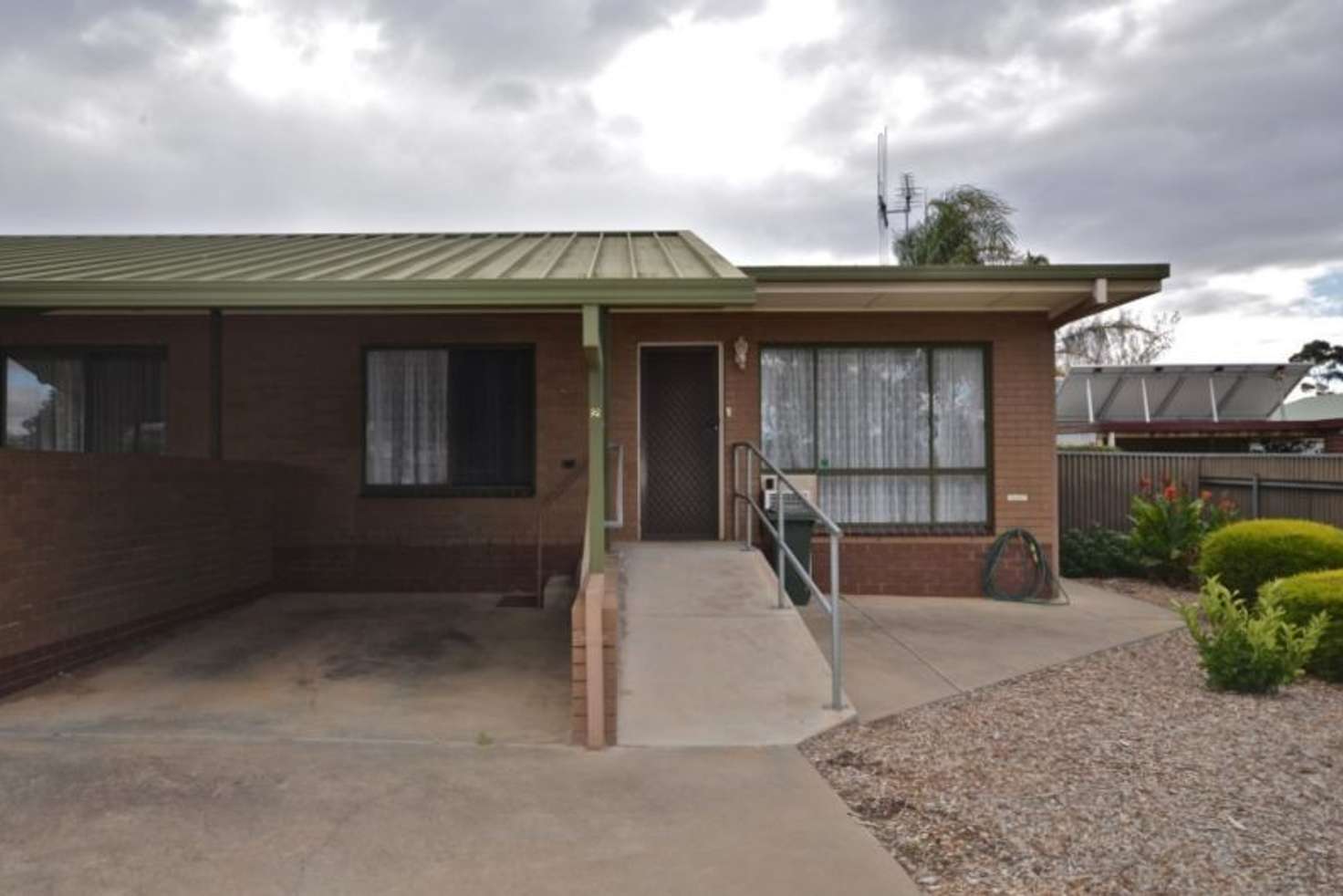 Main view of Homely house listing, 2/39 Jobs Gully Road, Eaglehawk VIC 3556