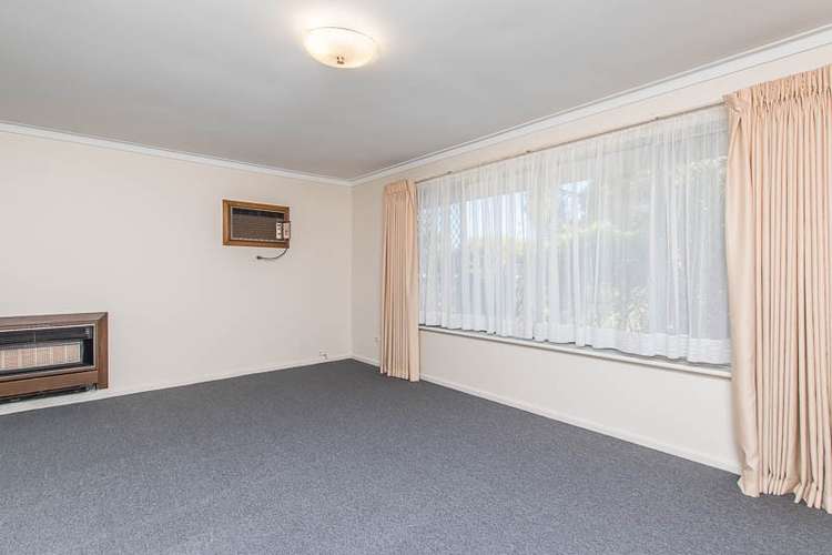 Fifth view of Homely house listing, 1 BOTTLEBRUSH DRIVE, Greenwood WA 6024