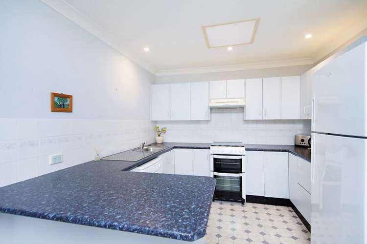 Fourth view of Homely villa listing, 2/8 Deal Street, Mount Hutton NSW 2290