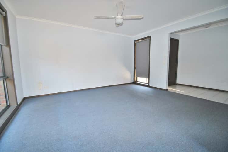 Fifth view of Homely apartment listing, 2/75 Silvereye Crescent, Werribee VIC 3030