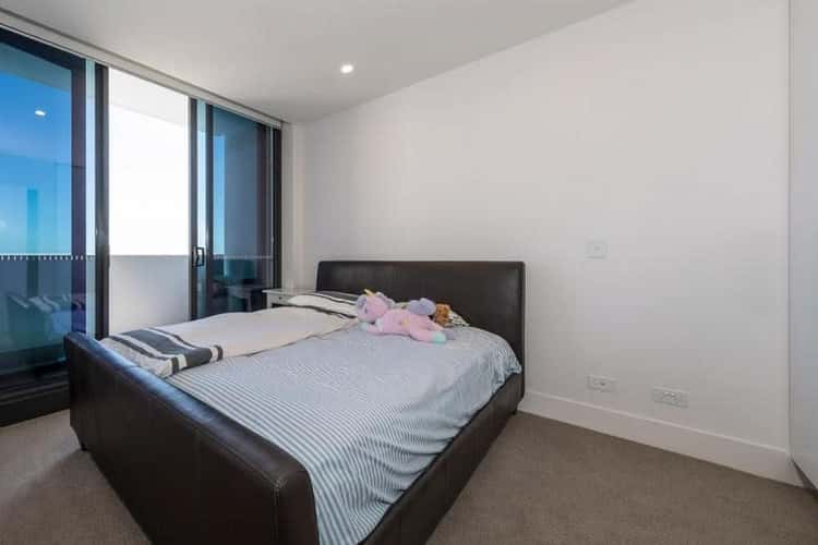 Fourth view of Homely apartment listing, 4811/500 Elizabeth Street, Melbourne VIC 3000
