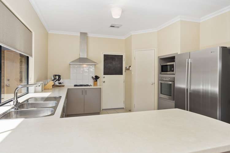 Fifth view of Homely house listing, 13 New England Vista, Aubin Grove WA 6164
