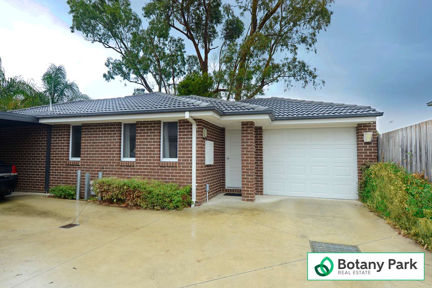 Main view of Homely unit listing, 2/18 Shearwater Drive, Carrum Downs VIC 3201