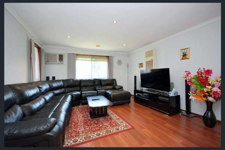 Third view of Homely house listing, 7 St Austell Court, Craigieburn VIC 3064