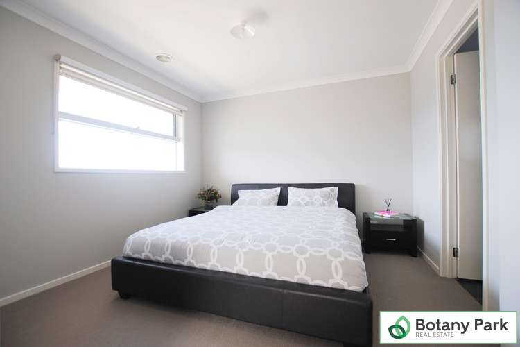 Seventh view of Homely house listing, 4 Sundew Avenue, Cranbourne East VIC 3977