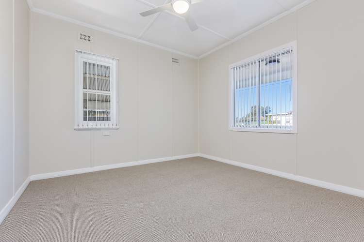 Fifth view of Homely house listing, 33 Addison Street, Beresfield NSW 2322