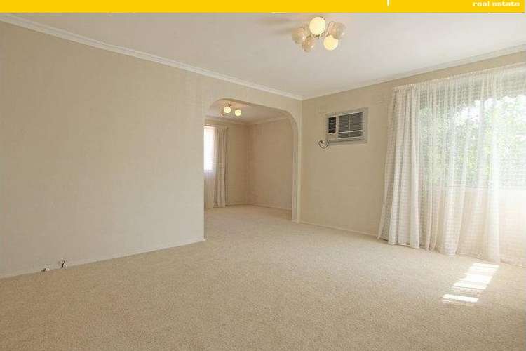 Fourth view of Homely house listing, 2 Kim Court, Altona VIC 3018