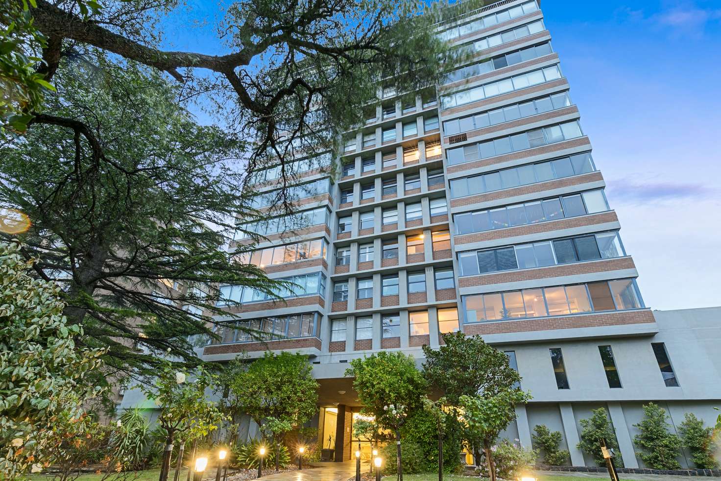 Main view of Homely apartment listing, 8/512 Toorak Road, Toorak VIC 3142