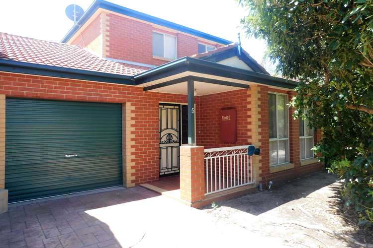 Main view of Homely townhouse listing, 5/24 Barrymore Road, Greenvale VIC 3059