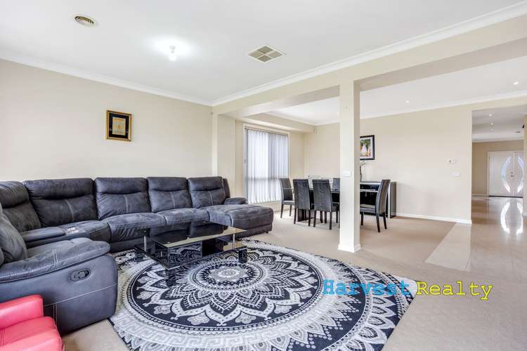 Seventh view of Homely house listing, 5 Lockwood Rise, Lynbrook VIC 3975