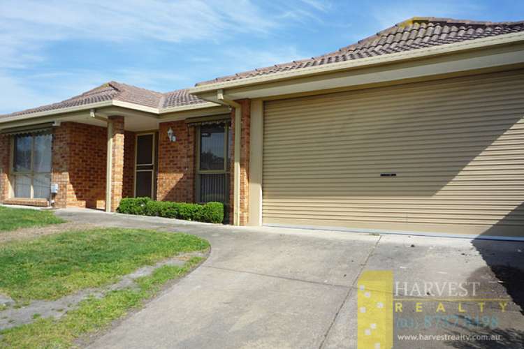 Second view of Homely house listing, 5 Broome Crescent, Cranbourne North VIC 3977