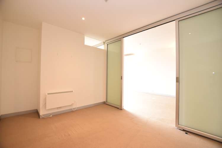 Fifth view of Homely apartment listing, 1409D/604 Swanston Street, Carlton VIC 3053