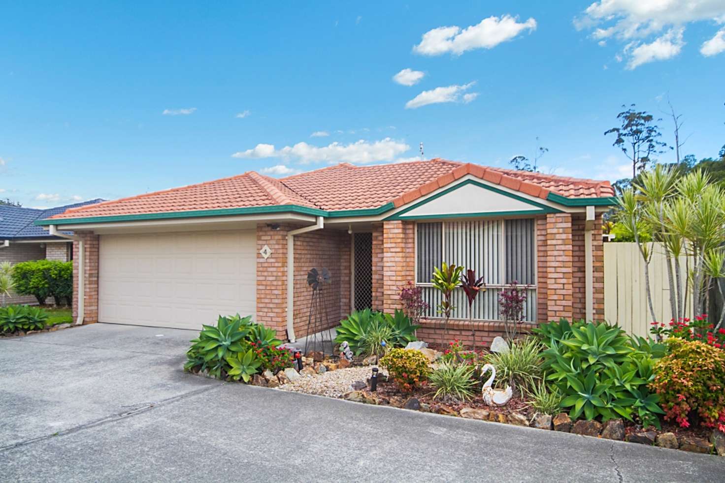 Main view of Homely villa listing, 4/24 Ardisia Court, Burleigh Heads QLD 4220