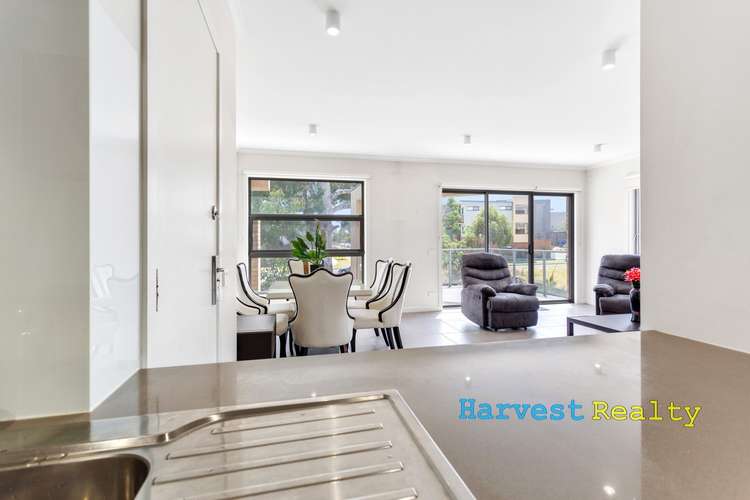 Sixth view of Homely apartment listing, 20 Hinterland Close, Lynbrook VIC 3975