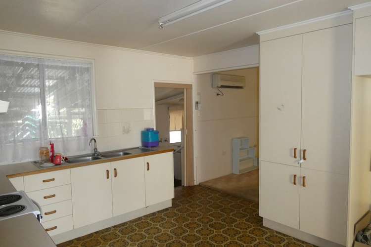 Fifth view of Homely house listing, 32 VICTORIA STREET, Biggenden QLD 4621