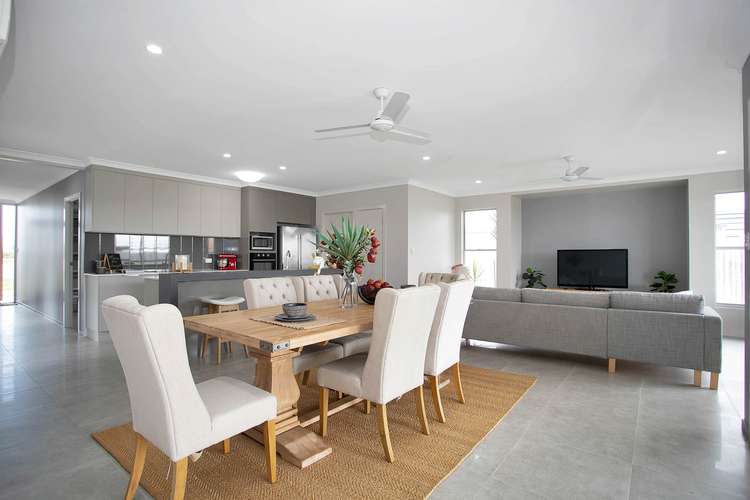 Fourth view of Homely house listing, 33 Primavera Boulevard, Beaconsfield QLD 4740