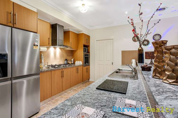 Fifth view of Homely house listing, 19 Hanrahan Wynd, Lynbrook VIC 3975