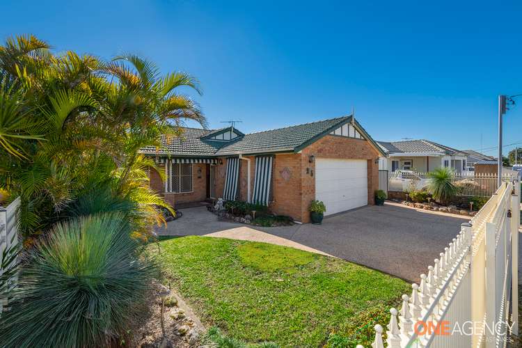 Main view of Homely house listing, 25 Merleview Street, Belmont NSW 2280