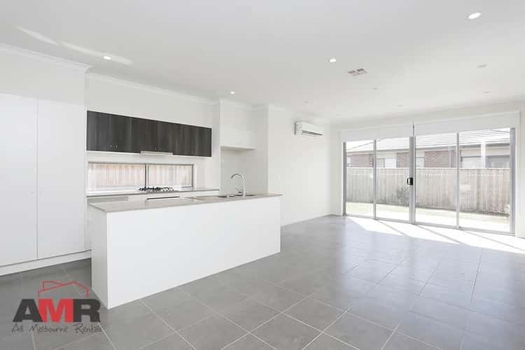 Second view of Homely house listing, 5 League Street, Werribee VIC 3030