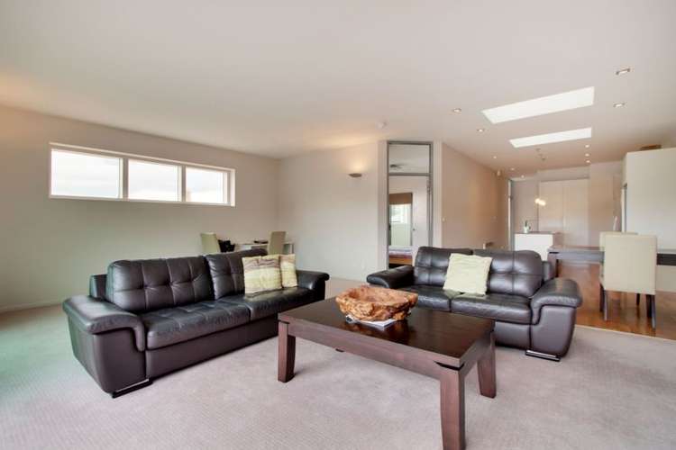 Second view of Homely apartment listing, 2/252 Argyle Street, Hobart TAS 7000