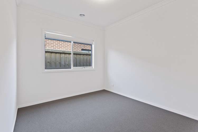 Fifth view of Homely house listing, 8 Gemma Street, Cranbourne East VIC 3977