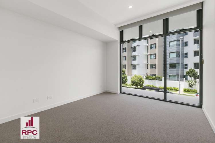 Third view of Homely apartment listing, 4202/18 Parkside Circuit, Hamilton QLD 4007