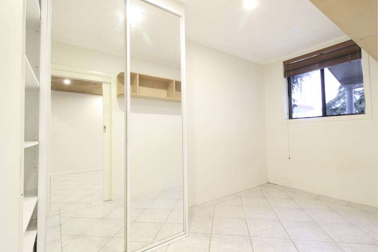 Third view of Homely unit listing, 1/6 Eerawy Road, Allambie Heights NSW 2100